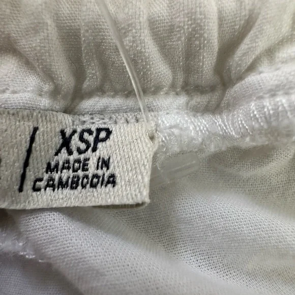 Abercrombie & Fitch White Garment - Picture 6 of 6